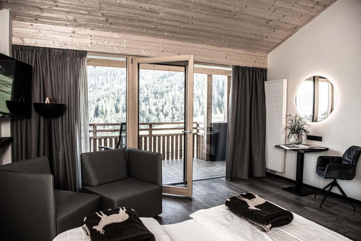 Pinei Hotel