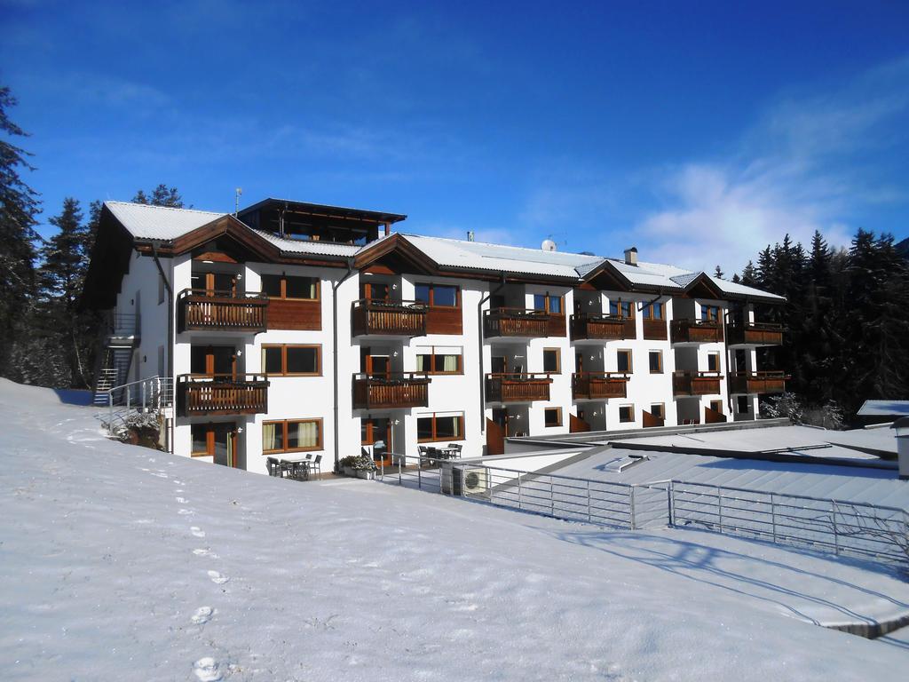 Pinei Hotel