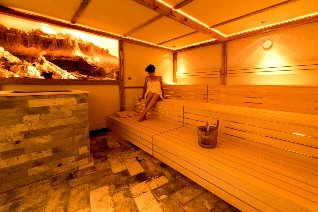 Pinei Hotel 4*